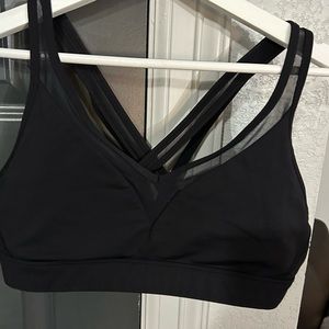 Lululemon size 12 sports bra